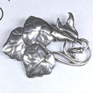 Seagull Canada Pewter Cala Lily Brooch 1988